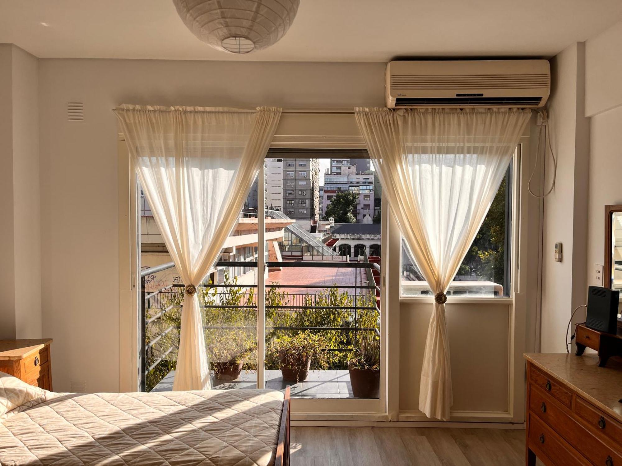 Apartment Calido Y Amplio En Recoleta A 100mts Av Cordoba Y Callao