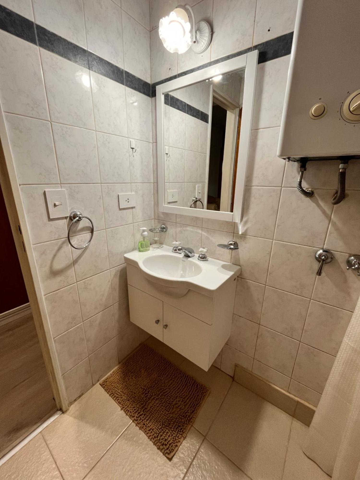 Apartment Calido Y Amplio En Recoleta A 100mts Av Cordoba Y Callao Buenos Aires