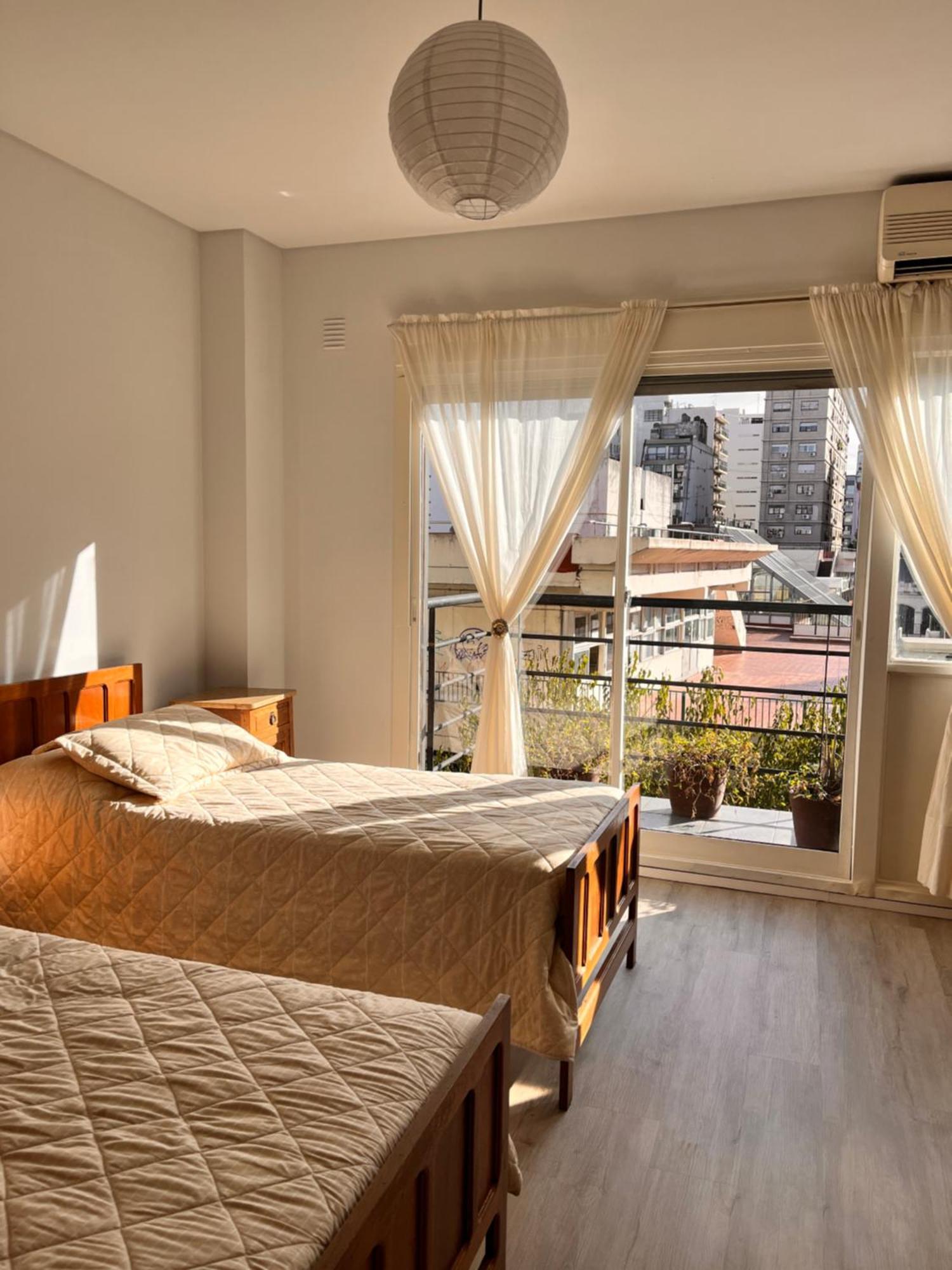Apartment Calido Y Amplio En Recoleta A 100mts Av Cordoba Y Callao Buenos Aires